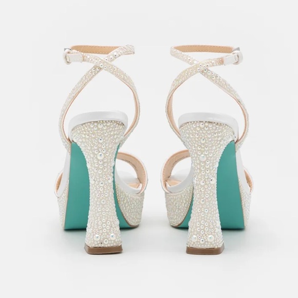 Betsey Johnson Beth Pearl Platform Heels - Picture 2 of 11